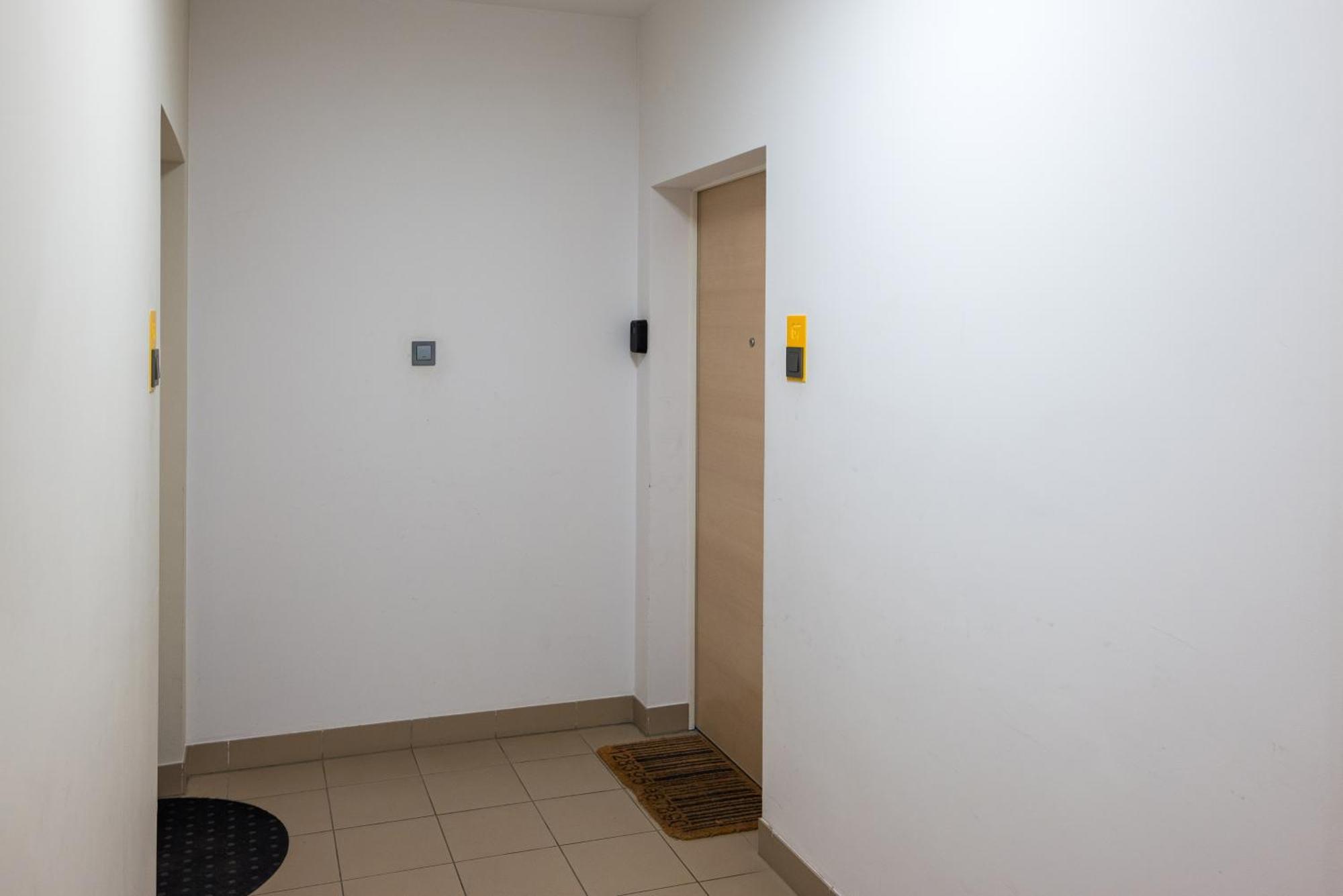 Wola Jana Kazimierza Chic Apartment Warszawa Exteriör bild