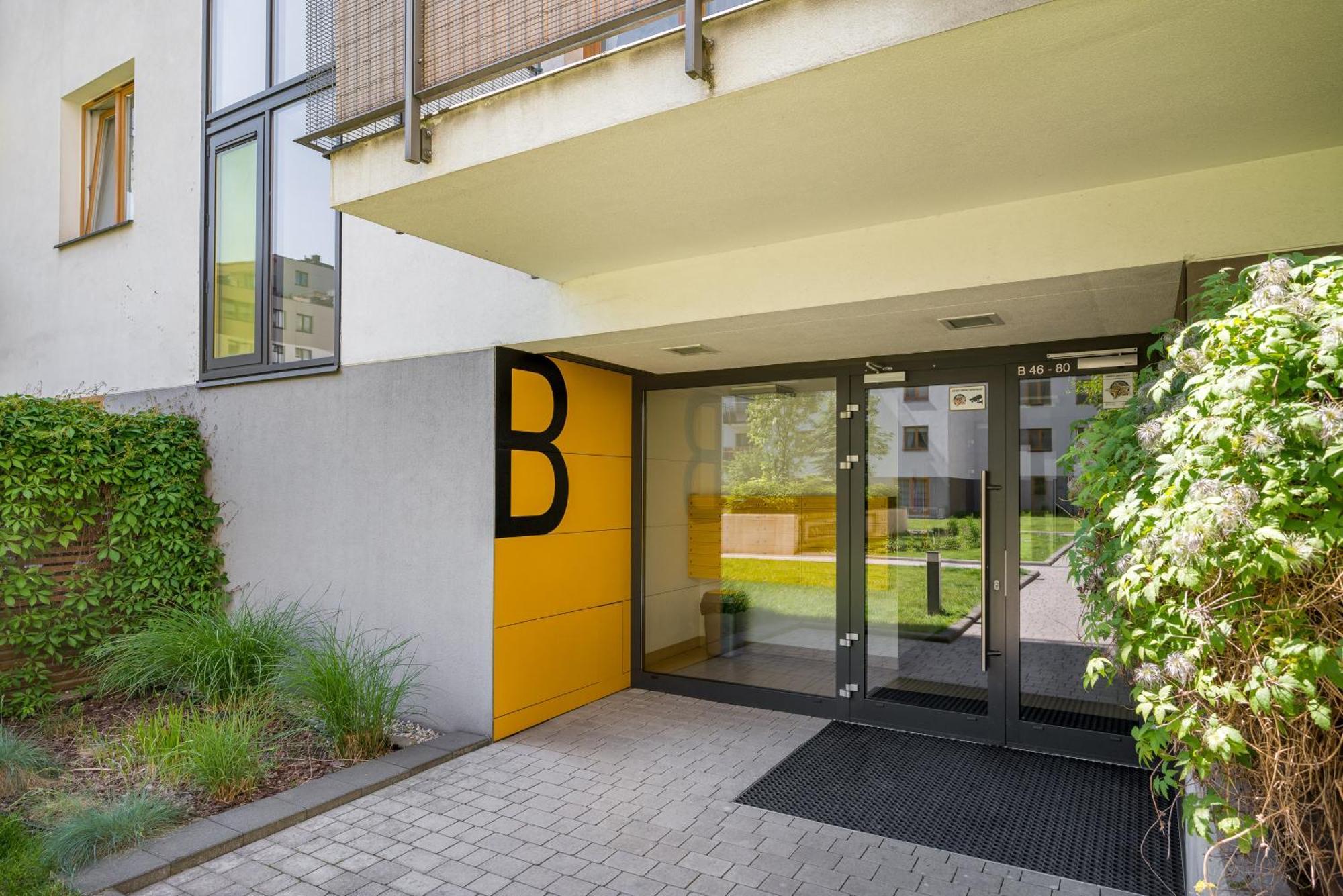 Wola Jana Kazimierza Chic Apartment Warszawa Exteriör bild